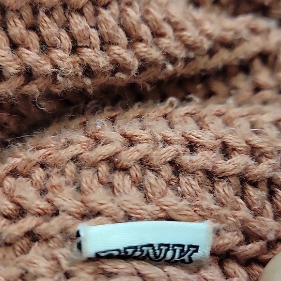 PINK Victoria’s Secret Oversized Crochet Jumper/Sweater Size XS - Picture 10 of 15